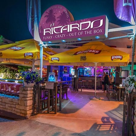 Ricardo Team-Hostel Pjescana Uvala Zewnętrze zdjęcie