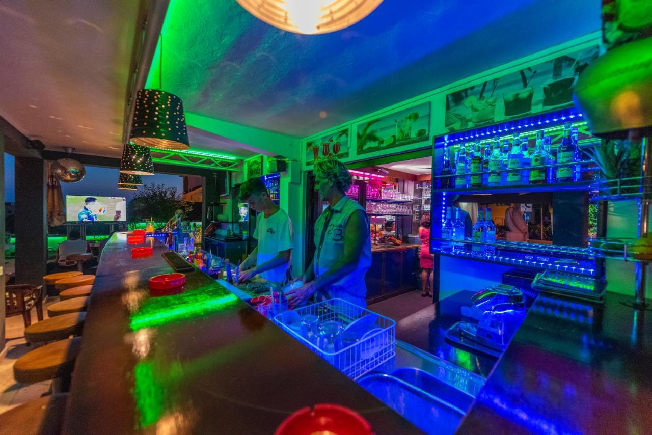 Ricardo Team-Hostel Pjescana Uvala Zewnętrze zdjęcie